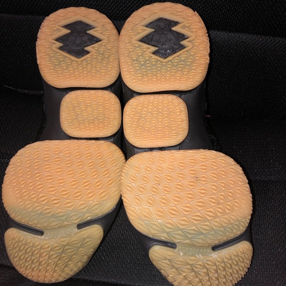 Nike Lebron 15s - Picture 3 of 3